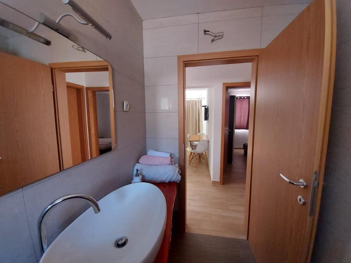 Frane Apartment Zavalatica Exterior photo